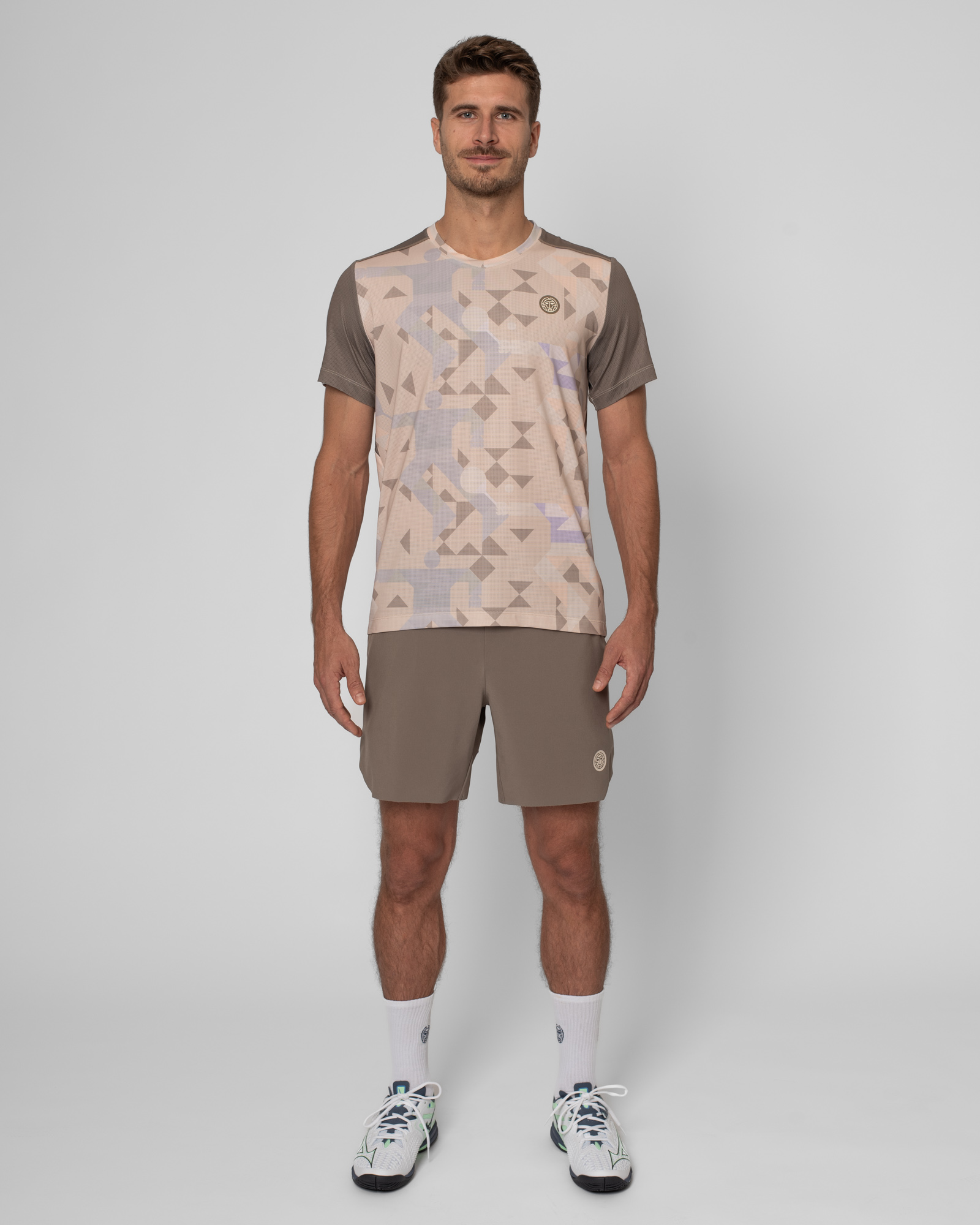Футболка мужская Paris 2025 V-Neck